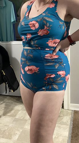 Customer photo review of Sun Baked Bottoms | Blue Floral