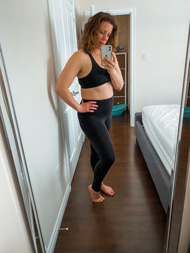 Customer photo review of The Essentials Legging / Black