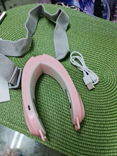 Customer photo review of HexoLift Face Lifting Device