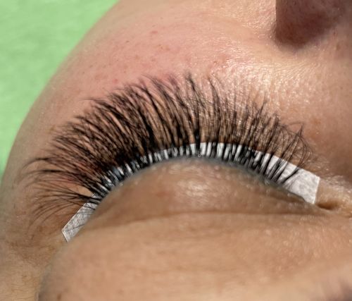 Customer photo review of 0.3-0.5s Super Fast Drying Eyelash Glue for Eyelash Extension