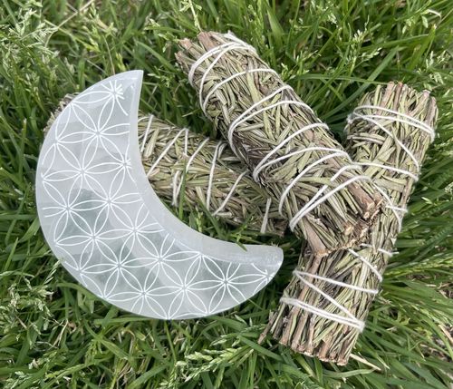 Customer photo review of Flower of Life Moon Charging Plate (Satin Spar)