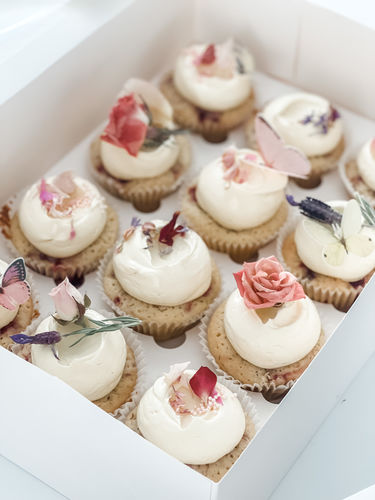 Customer photo review of BAKER'S Bloomish Box