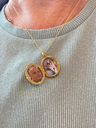Customer photo review of Large Oval Locket – Gold