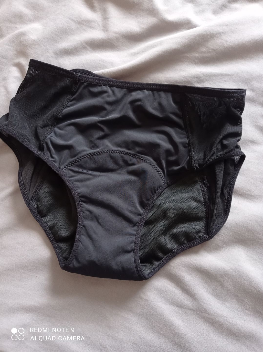Customer photo review of Culotte Menstruelle gainante Clara (taille haute)