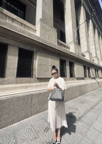 Customer photo review of Layering Pleated Cape Midi Dress