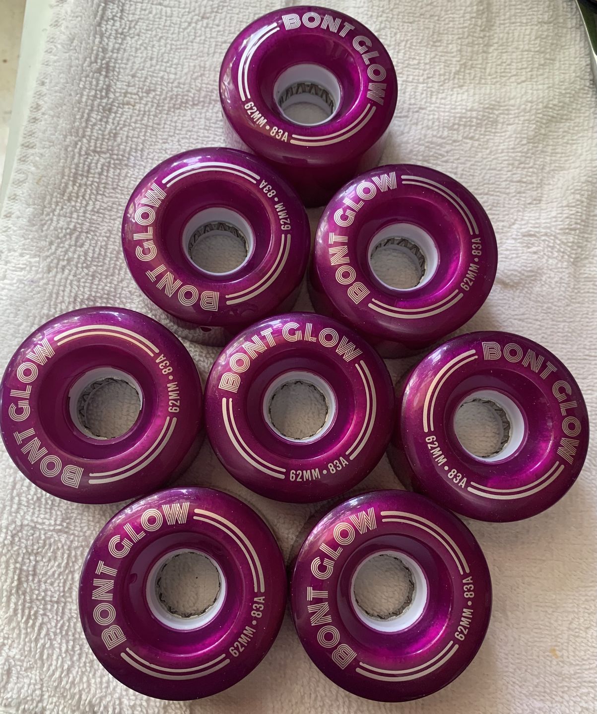 Customer photo review of Glow Light Up LED Roller Skate Wheels