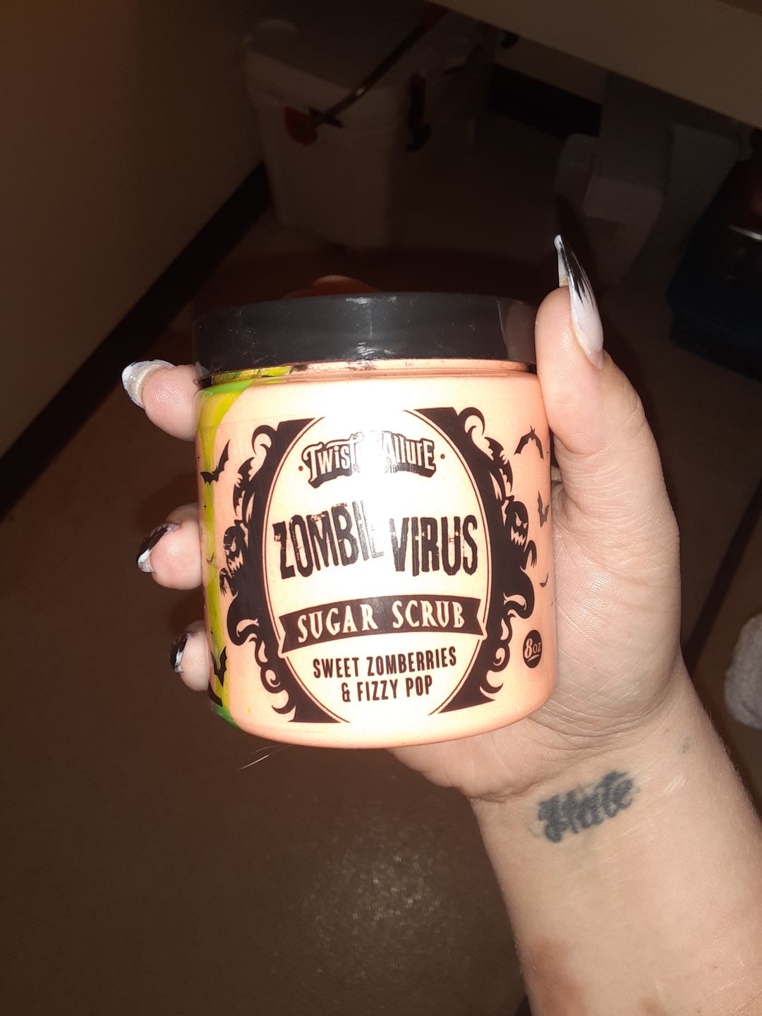 Customer photo review of Zombie Virus Sugar Scrub