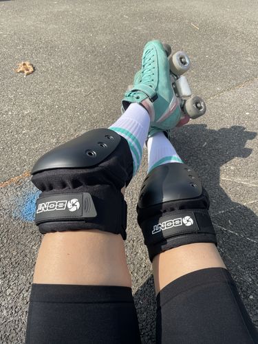 Customer photo review of Pro Skate Knee Pads