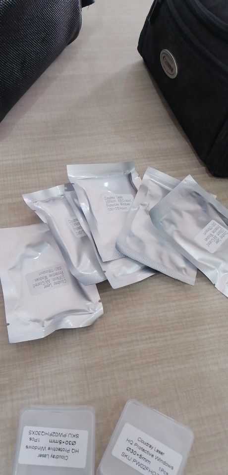 Customer photo review of Cloudray HC JGS1 Fused Silica Fiber Laser Protective Windows
