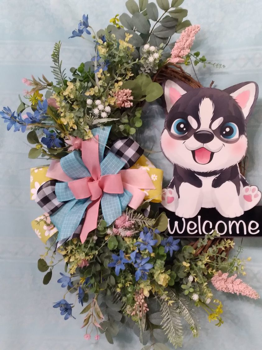 Customer photo review of 16" Oval Grapevine Wreath - DECOE-036