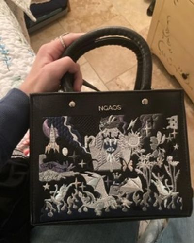 Customer photo review of The Book Handbag - Jimmi’s Battle