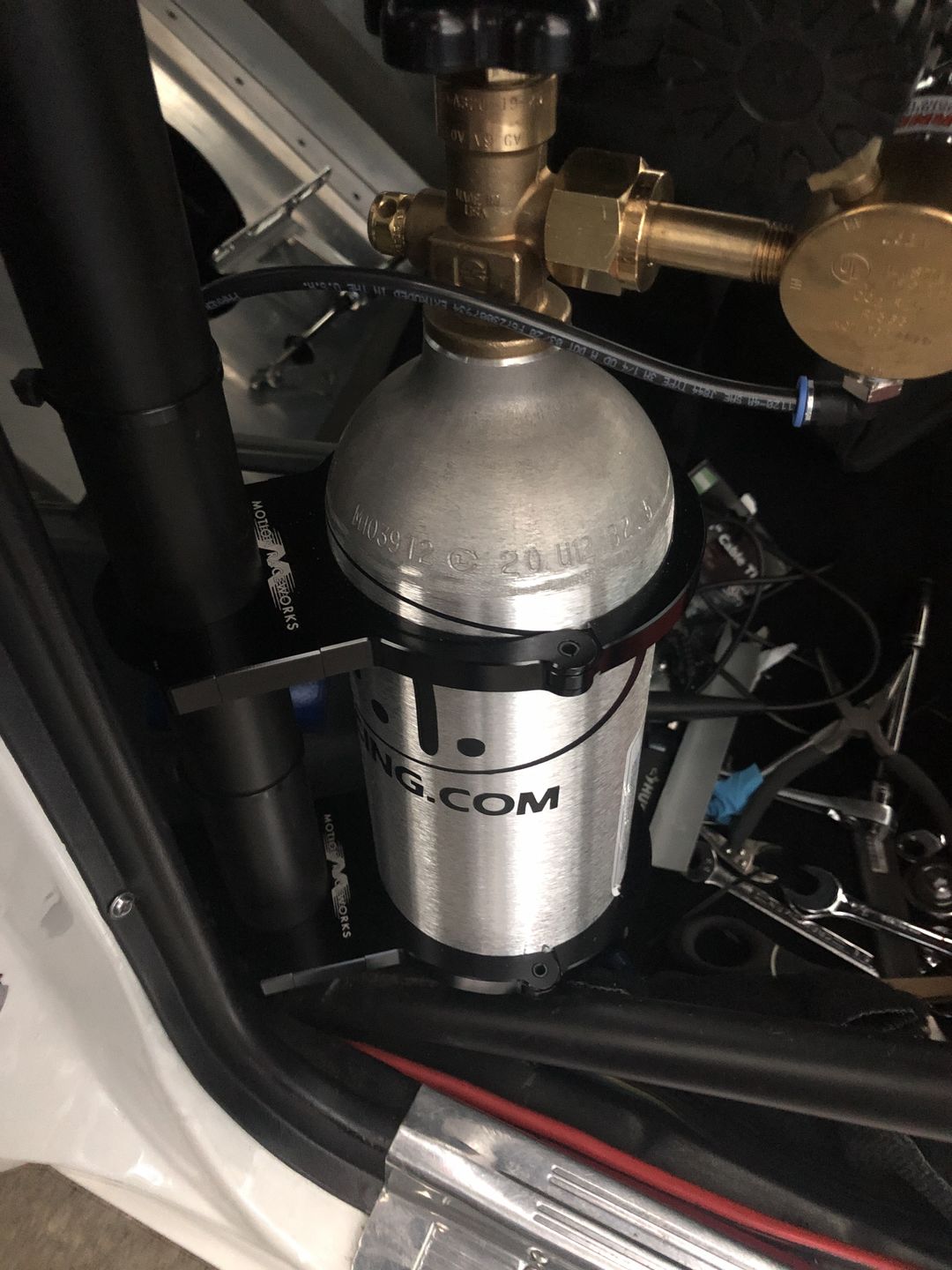 Customer photo review of Motion Raceworks Black Anodized 2.5lb CO2 Bottle Bracket (Bottle Not Included) 25-10007