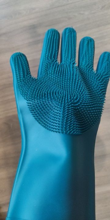 Customer photo review of 1 Pair Silicone Dishwashing Gloves - Random Color