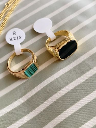 Customer photo review of Square Gemstone Black Onyx Signet Ring Gold Vermeil