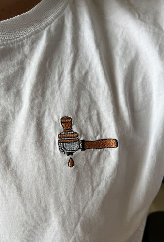 Customer photo review of Siebträger & Tamper | Besticktes Organic Bio Baumwoll-T-Shirt