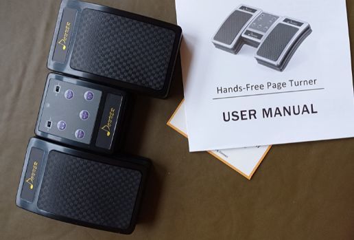 Customer photo review of Donner Wireless Page Turner Pedal for  Digital Devices