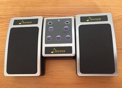 Customer photo review of Donner Wireless Page Turner Pedal for  Digital Devices