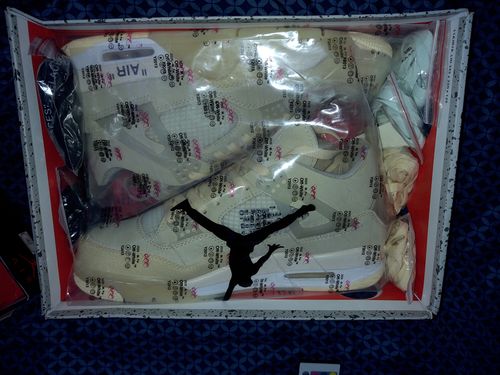 Customer photo review of OFF-WHITE X AIR JORDAN 4 SP