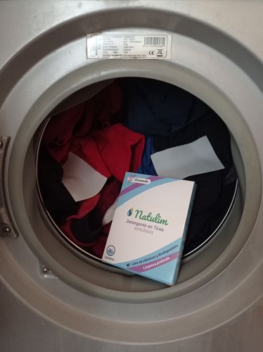 Customer photo review of Eco-Tiras de Detergente 40 lavados Natulim
