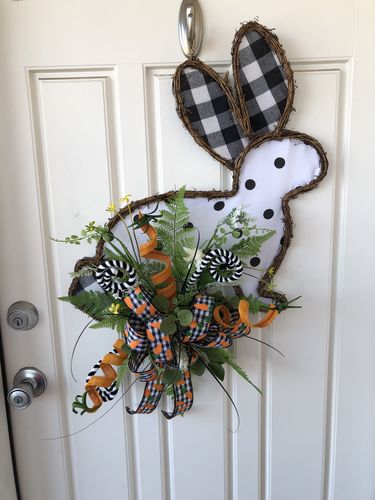 Customer photo review of Grapevine Bunny Door Hanger - Wreath Kit - WK-060