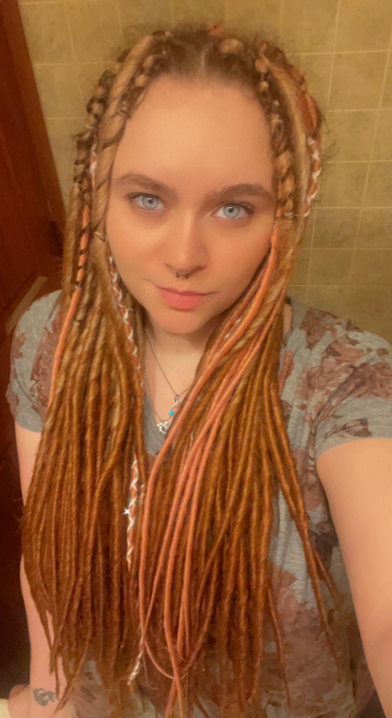 Customer photo review of Dusty Pink  - (1 pack of 5 Dreads)