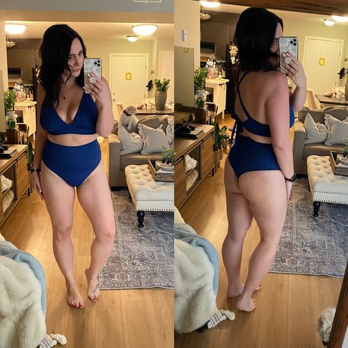 Customer photo review of 'Uplift' Plunging Bikini Top
