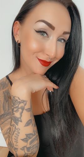 Customer photo review of Le faux piercing au septum : Gaëlle