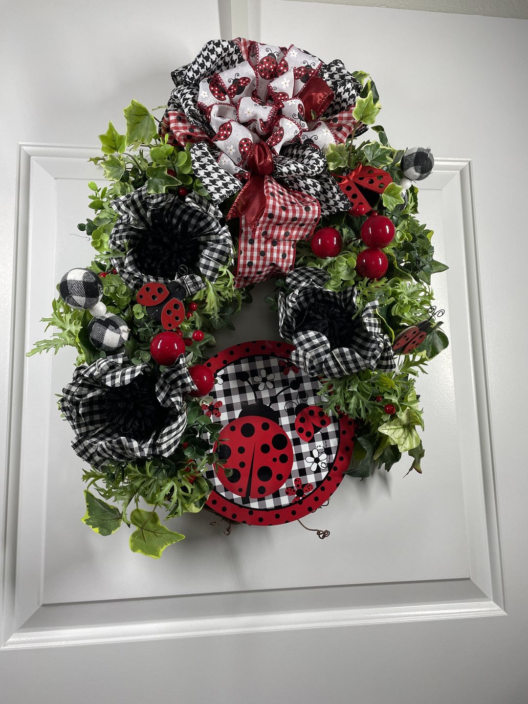 Customer photo review of 16" Oval Grapevine Wreath - DECOE-036