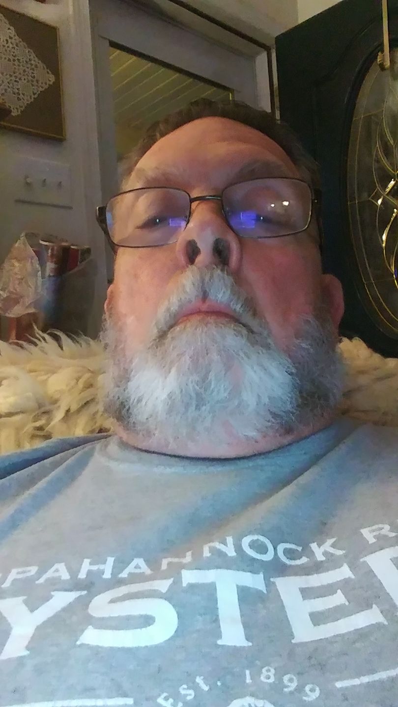 Customer photo review of Donut Operator Mustache & Beard Cream