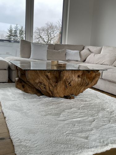 Customer photo review of Wurzel Couchtisch NAGA inkl. Glasplatte 110 cm x 110 cm