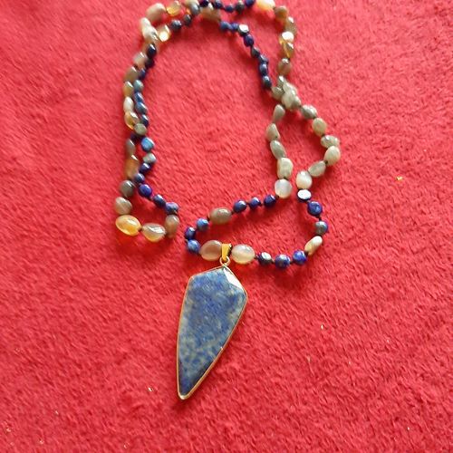 Customer photo review of LAPISLAZULI SCHILD SCHUTZ MALA HALSKETTE