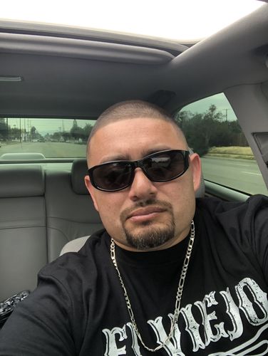 Customer photo review of The Original El Viejo Old School Tee