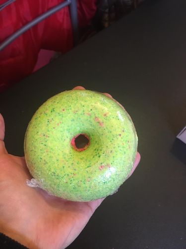 Customer photo review of Watermelon Bath Bomb
