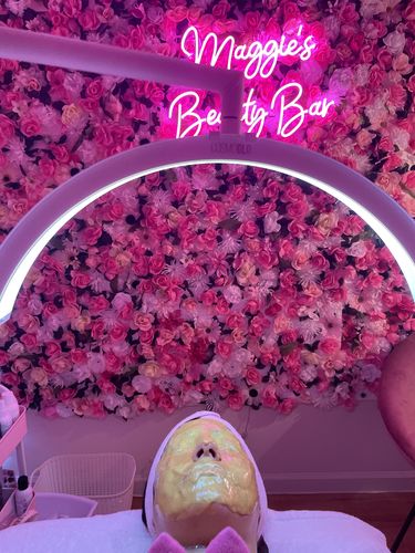 Customer photo review of CosmoGlo Original Light Bundle + Phone Clip