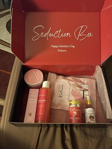 Customer photo review of Seduction Box - Valentines Day Edition