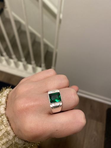 Customer photo review of Simple Band Men's Emerald Ring Solid Sterling Silver with Diamond Accents