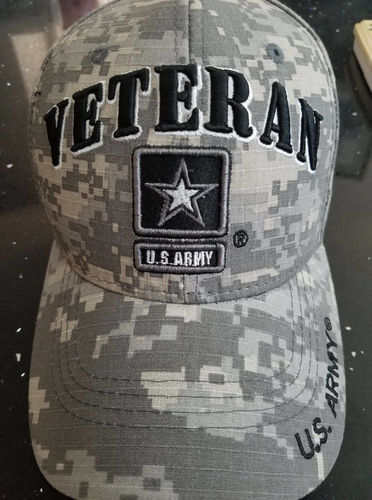 Customer photo review of U.S. ARMY hat ARMY STRONG VETERAN Military Licensed Baseball cap- Digital Camo