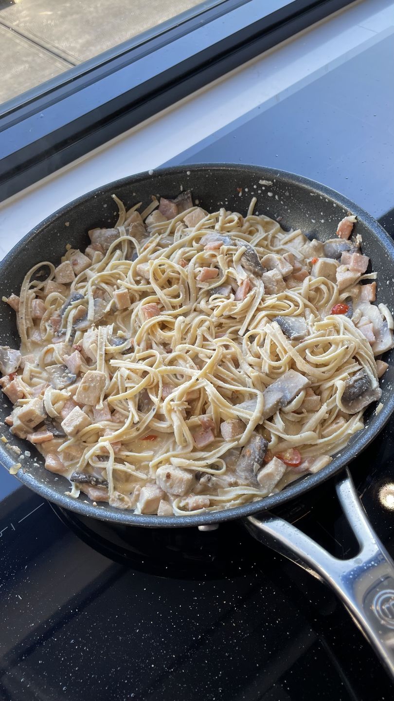 Customer photo review of Starter Pack. 2x Qetoe Low Carb Spaghetti, 2 x Qetoe Low Carb Fettucine.