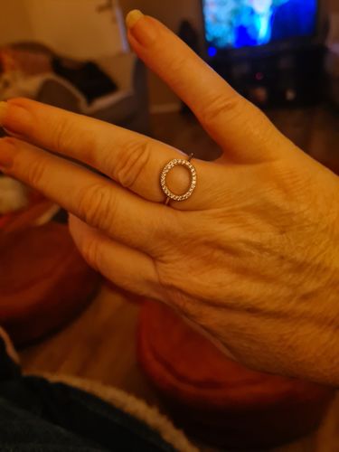 Customer photo review of Versa Certified Diamond Ring in 9K Gold, 0.25 cts. diamonds