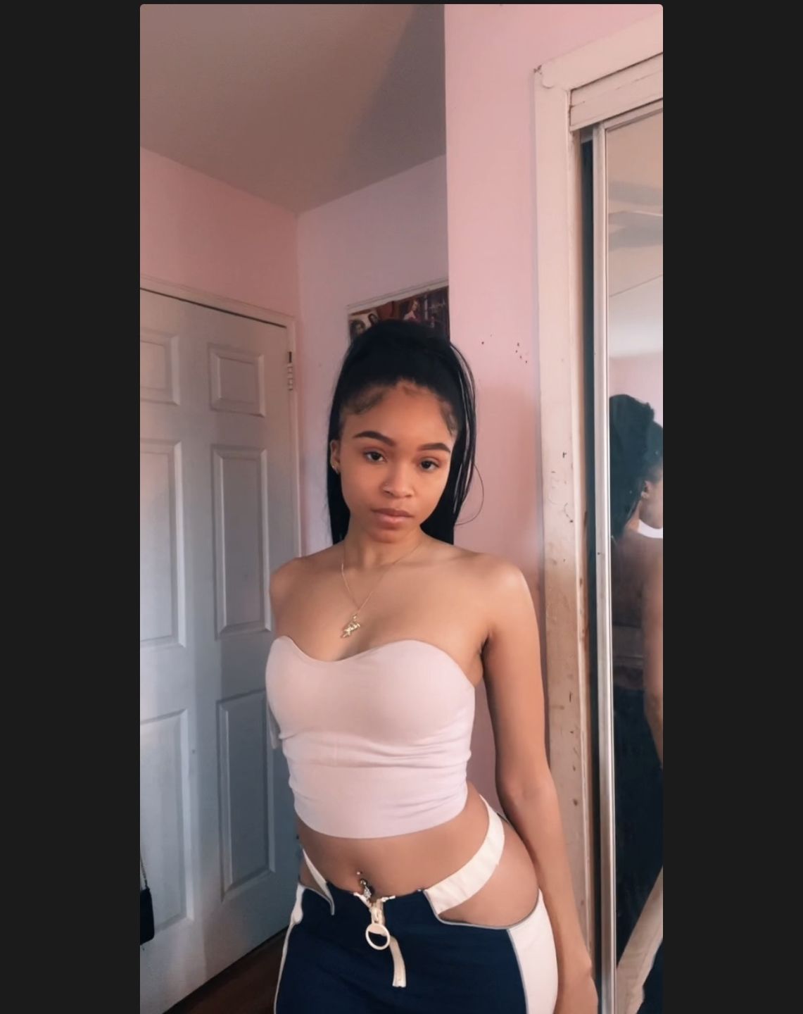 Customer photo review of SOFT STRAPLESS BRA TOP