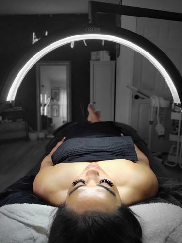 Customer photo review of CosmoGlo Original Light Bundle + Phone Clip