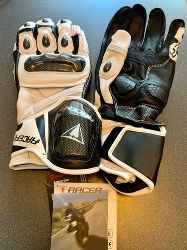 Customer photo review of Hi-Per Glove
