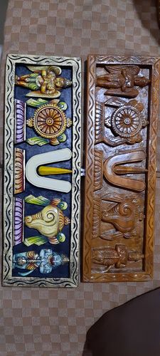 Customer photo review of Vadakalai Thiruman Sangu Chakram Wall Hanging (Wooden) / Matam Tiruman Finish