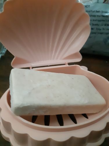 Customer photo review of Honey And Oatmeal Cleansing Bar