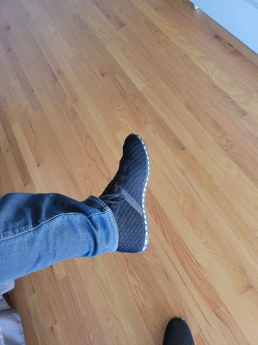 Customer photo review of Corridalta Sneakers - Black