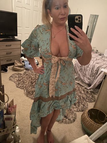 Customer photo review of MAISIE High-Low Midi Dress