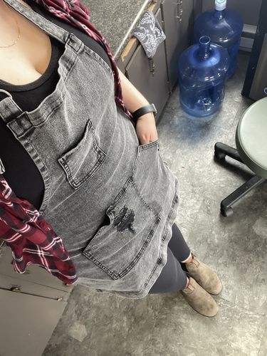 Customer photo review of Black Acid Washed Denim Apron