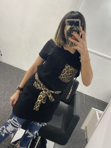 Customer photo review of Leopard Two Tone Apron