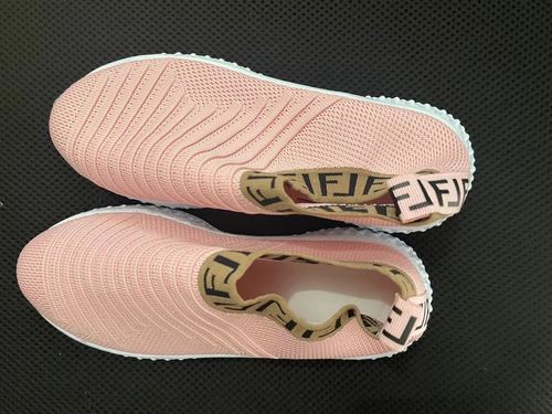 Customer photo review of Chaussures de marche pour femmes antidérapantes légères