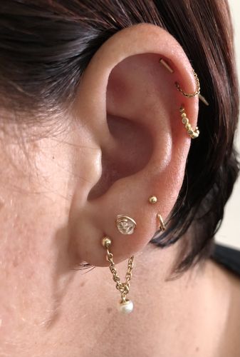 Customer photo review of 14k pearl chain huggies (15mm)